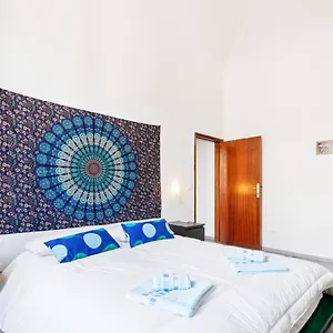  Apartamento Piazza Alberti With Terrace